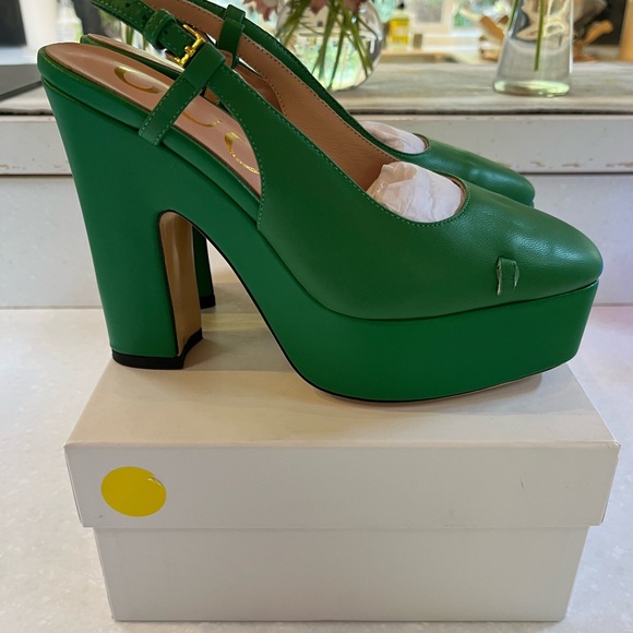 Gucci Shoes - GUCCI Italy Houdan Emerald Green Platform Slingbacks